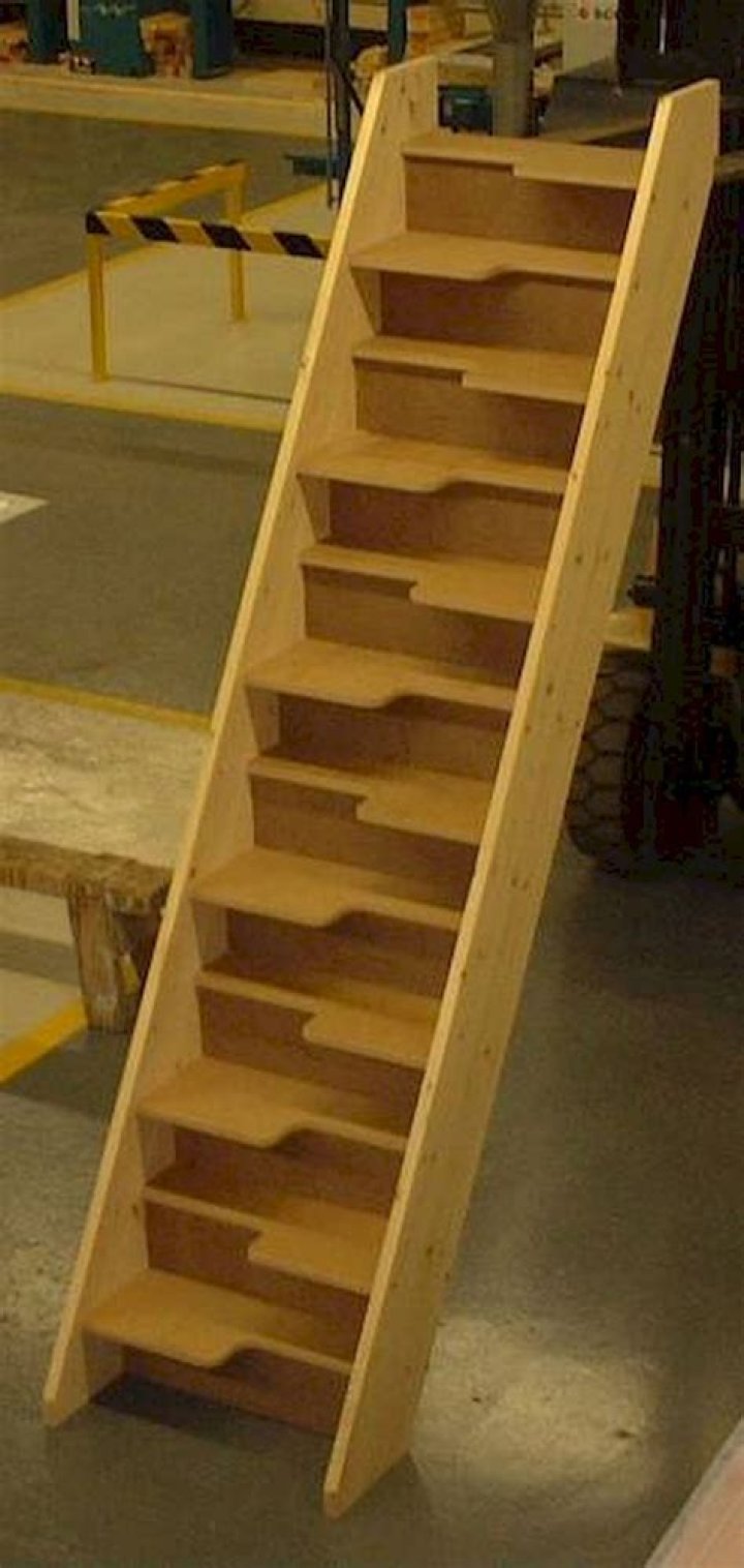 Are paddle stairs legal