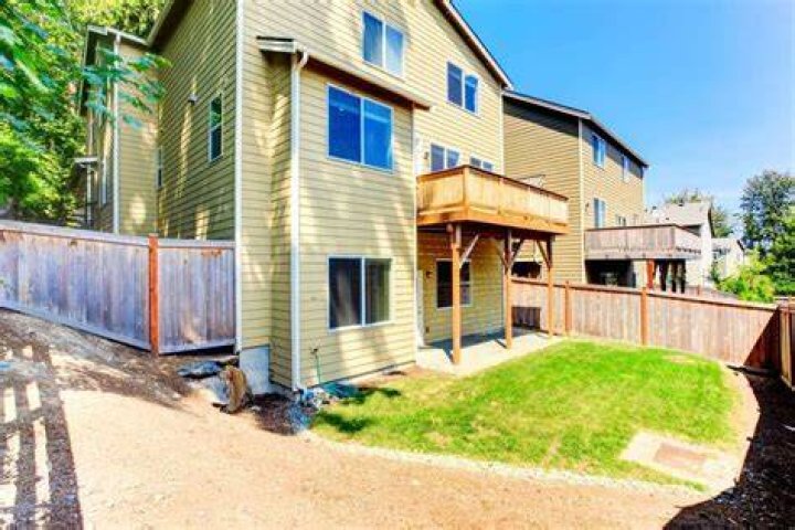 Are walkout basements more expensive to build