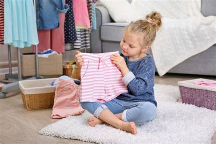At what age should a child pick out their own clothes