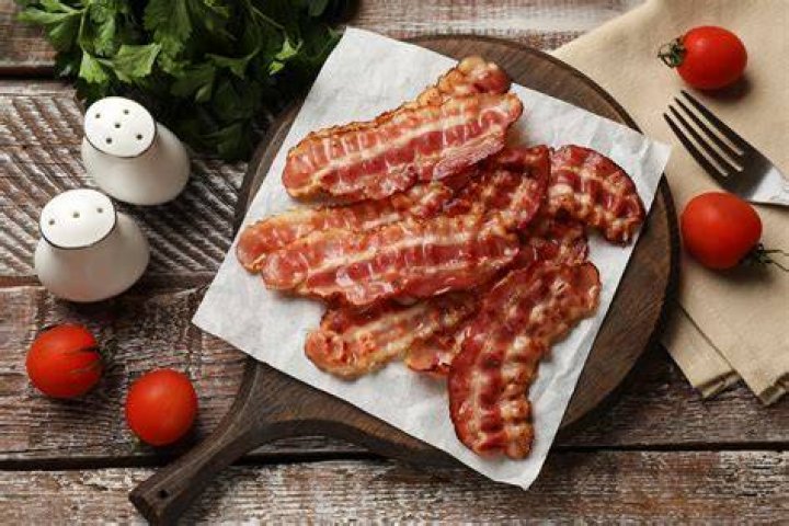Can diabetics eat bacon sandwiches