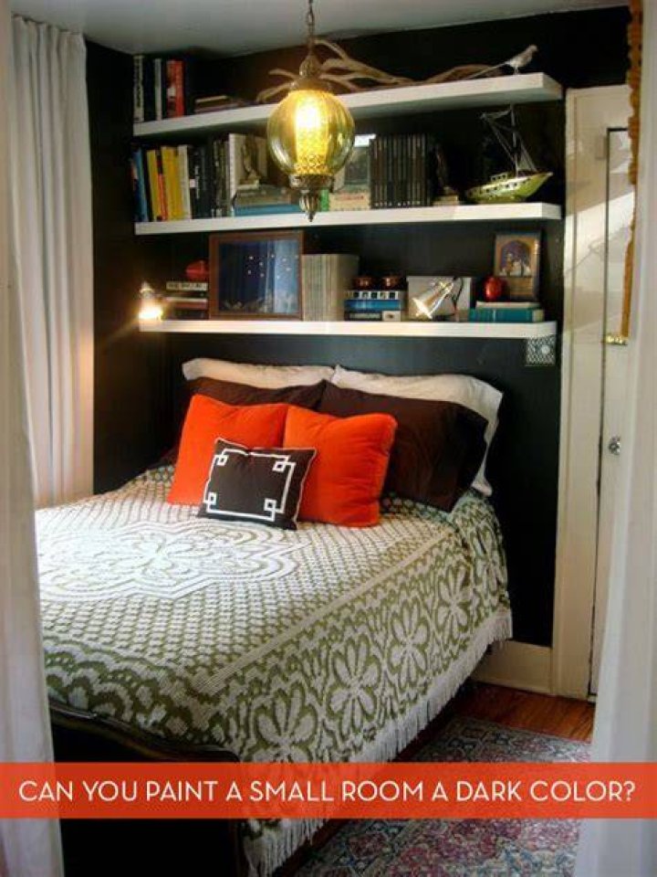 Can I paint a small room a dark color