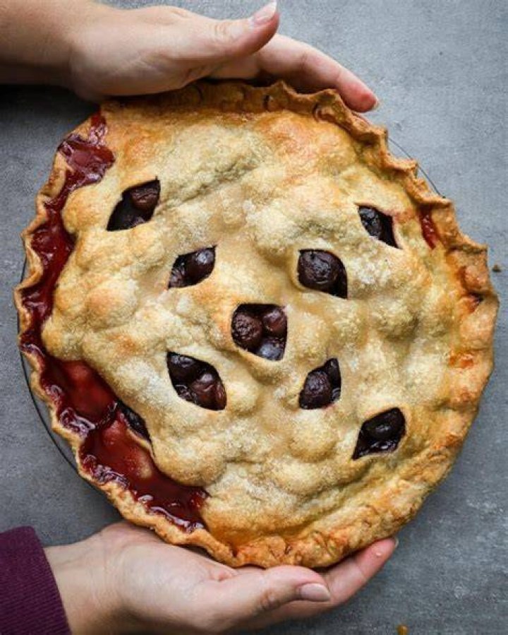 Can you freeze an unbaked cherry pie