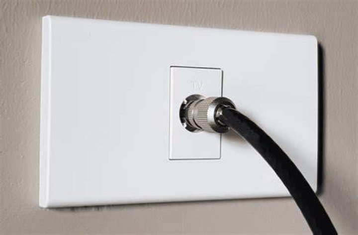 Can you plug cable modem into any cable outlet