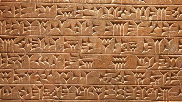 ¿Cuál es el origen de la escritura alfabética