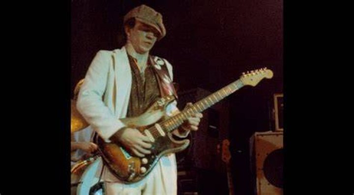 Did Stevie Ray Vaughan use a pick