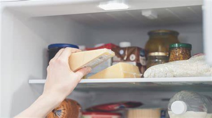 Do you put crumble in the fridge