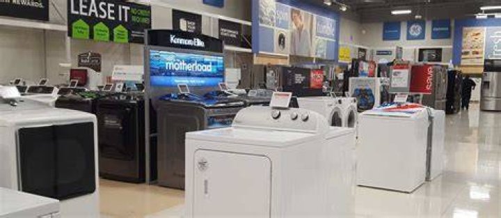 Does the Sears outlet deliver