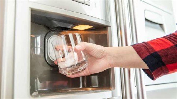 How do I turn off the water to my ice maker