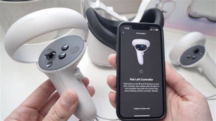 How do I turn on my VR remote