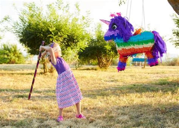 How do you break a pinata