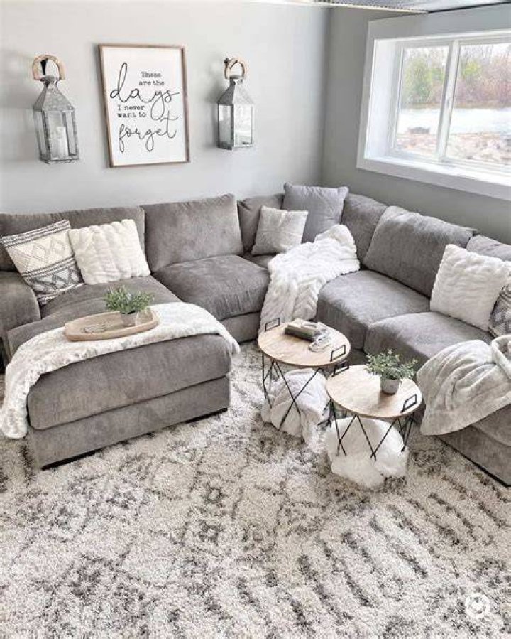 How do you decorate with a GREY sectional