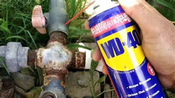 How do you get wd40 off Windows