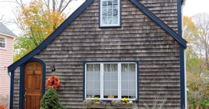How do you lighten dark cedar siding