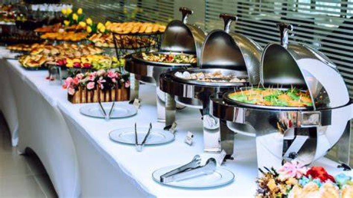 How do you make a buffet