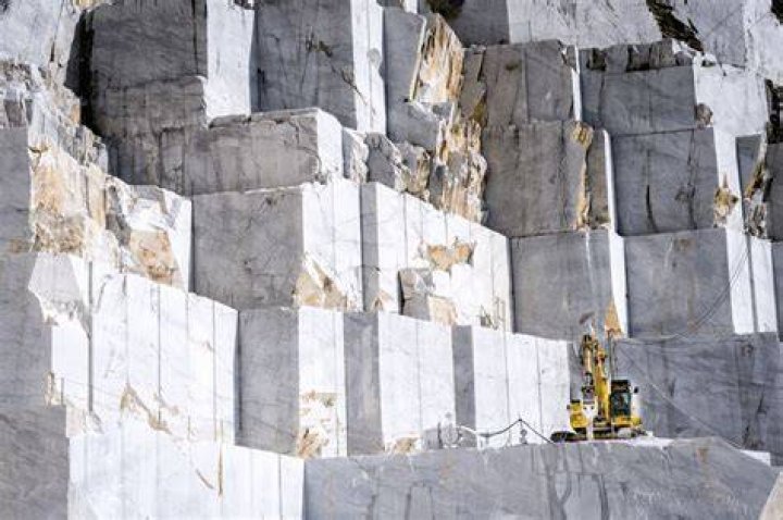 How do you quarry marble