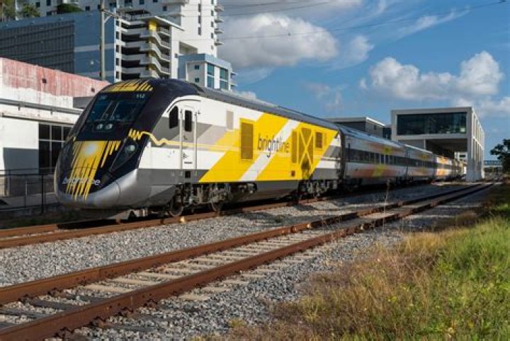 How long does the Brightline take from West Palm to Miami