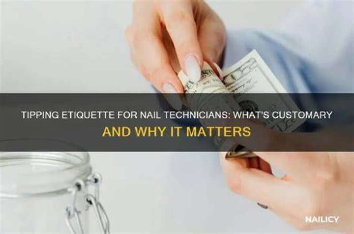 Is it customary to tip contractors