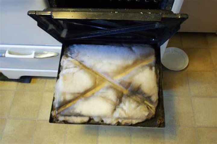 Is oven insulation dangerous