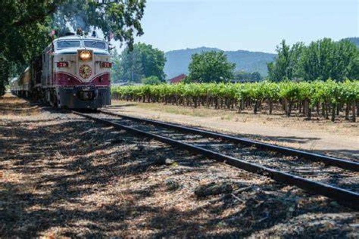 Is there a train from San Fran to Napa