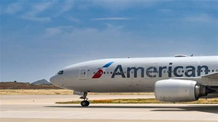 What airlines fly to West Virginia