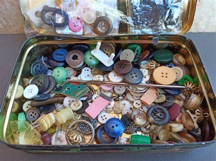 What can you do with antique buttons