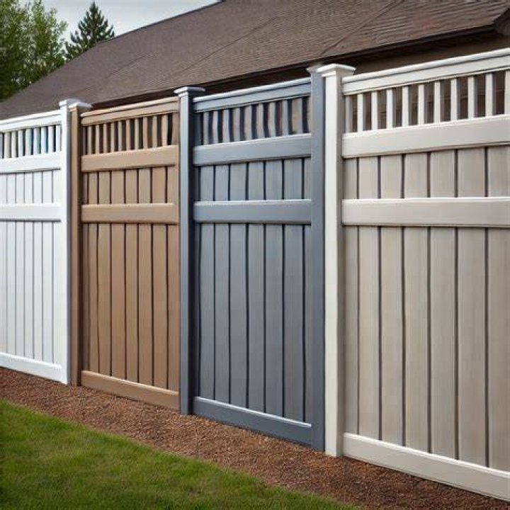 What colors do vinyl fences come in