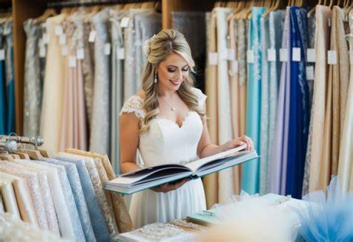 What does a bride wear to her reception