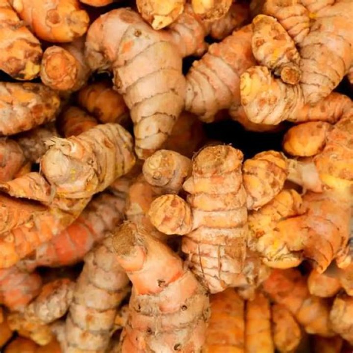 What flavors go with turmeric