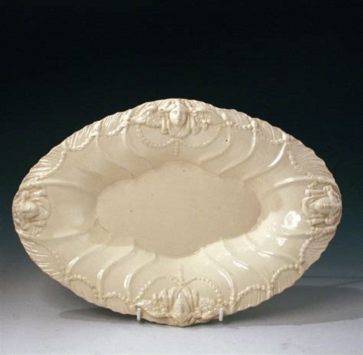 What is creamware pottery