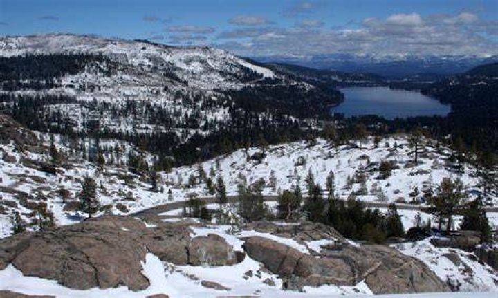 What is the grade of Donner Pass