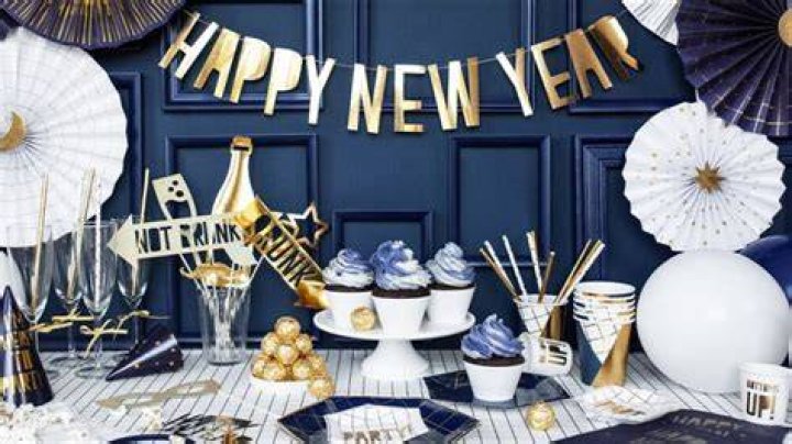 What should I bring to a New Years party