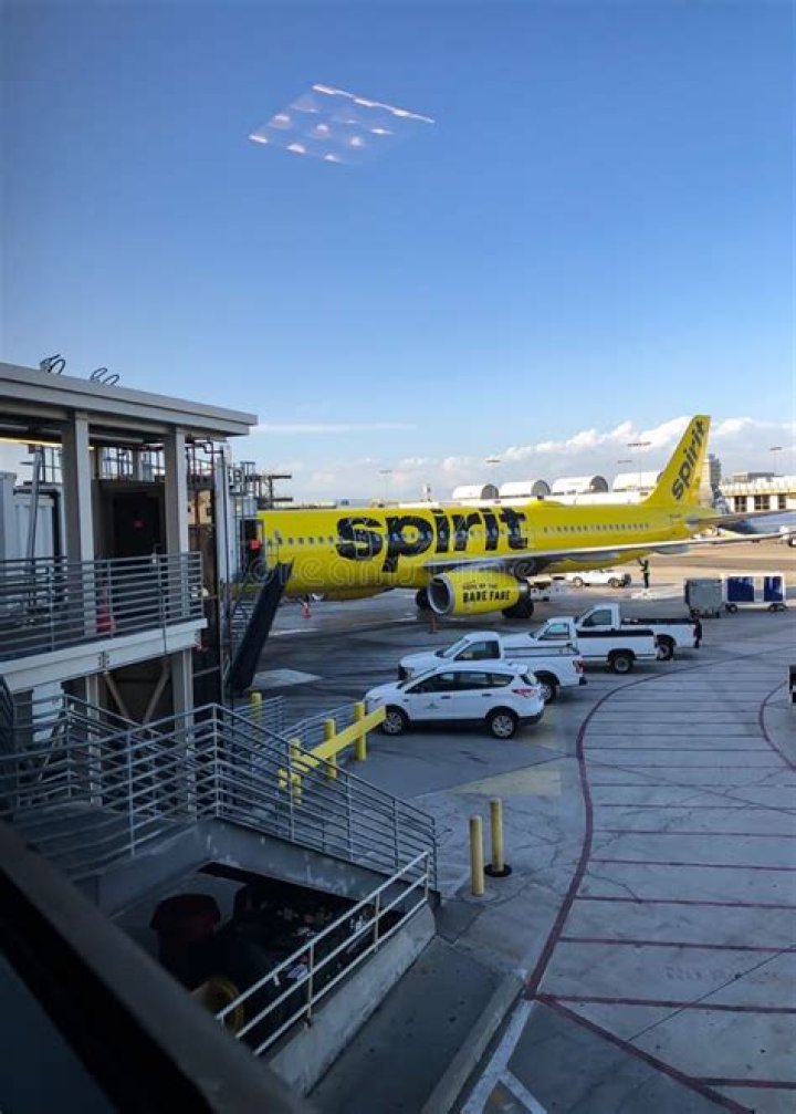 What terminal is Spirit Airlines at CMH