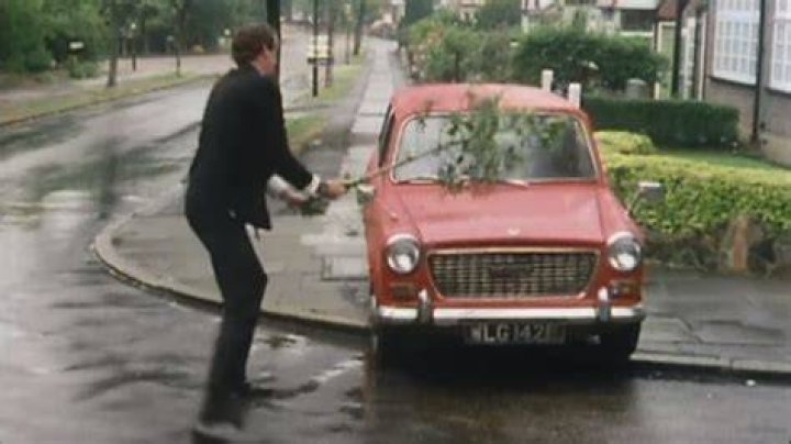 What was Basil Fawltys car