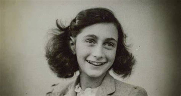 When did Anne Frank leave Frankfurt