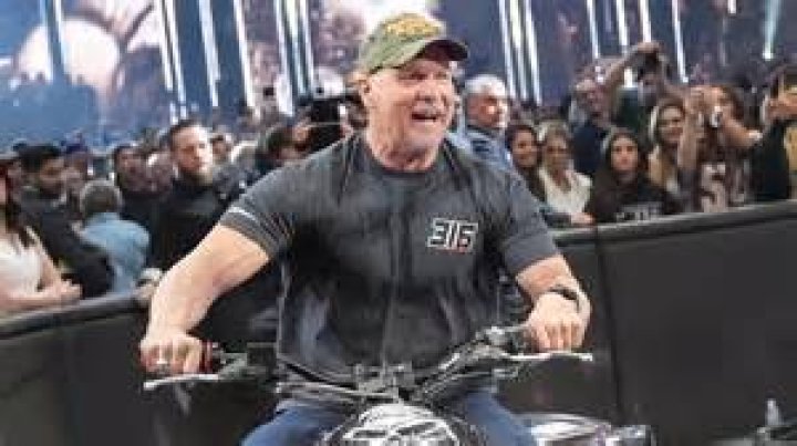Where does Steve Austin live at