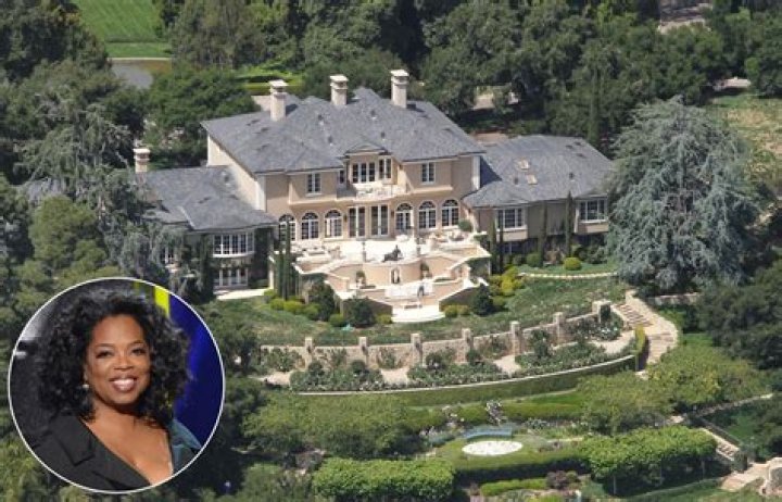 Who has the biggest celebrity house