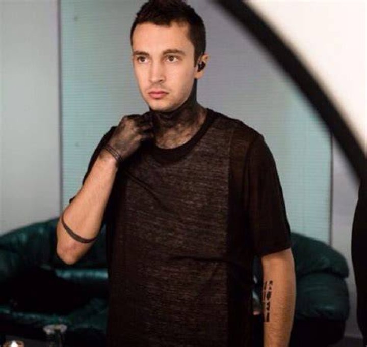 Why is tyler josephs neck black